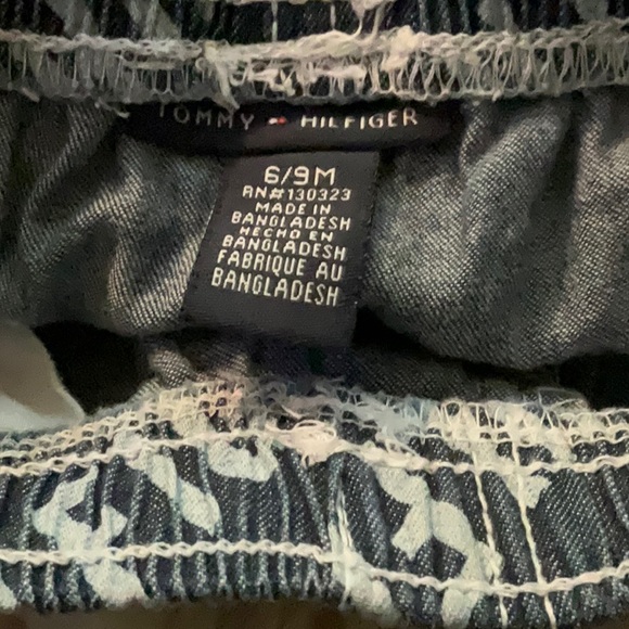 Tommy Hilfiger baby boy shorts. 6-9 months. Denim w/designers name - Picture 7 of 7